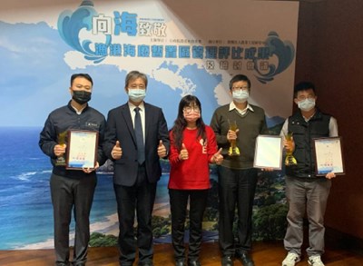 110年度漁港海廢暫置區管理評比 梧棲、松柏漁港獲優等獎照片